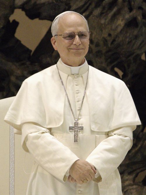 Edgar Beltrán, The Pillar , CC BY-SA 4.0 <https://creativecommons.org/licenses/by-sa/4.0>, via Wikimedia Commons